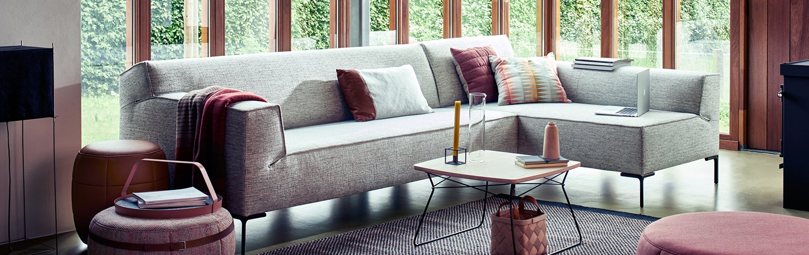 design-on-stock-bank-ggrijs Bank in woonkamer